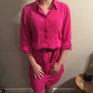 Classy Michael Kors button-up dress w/ belt!